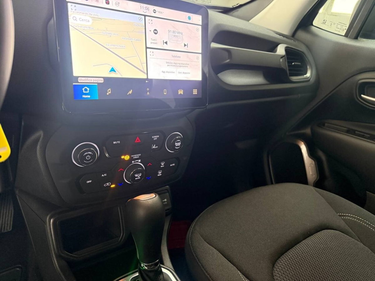 Jeep Renegade 1.5 turbo t4 mhev Altitude 2wd dct (12)