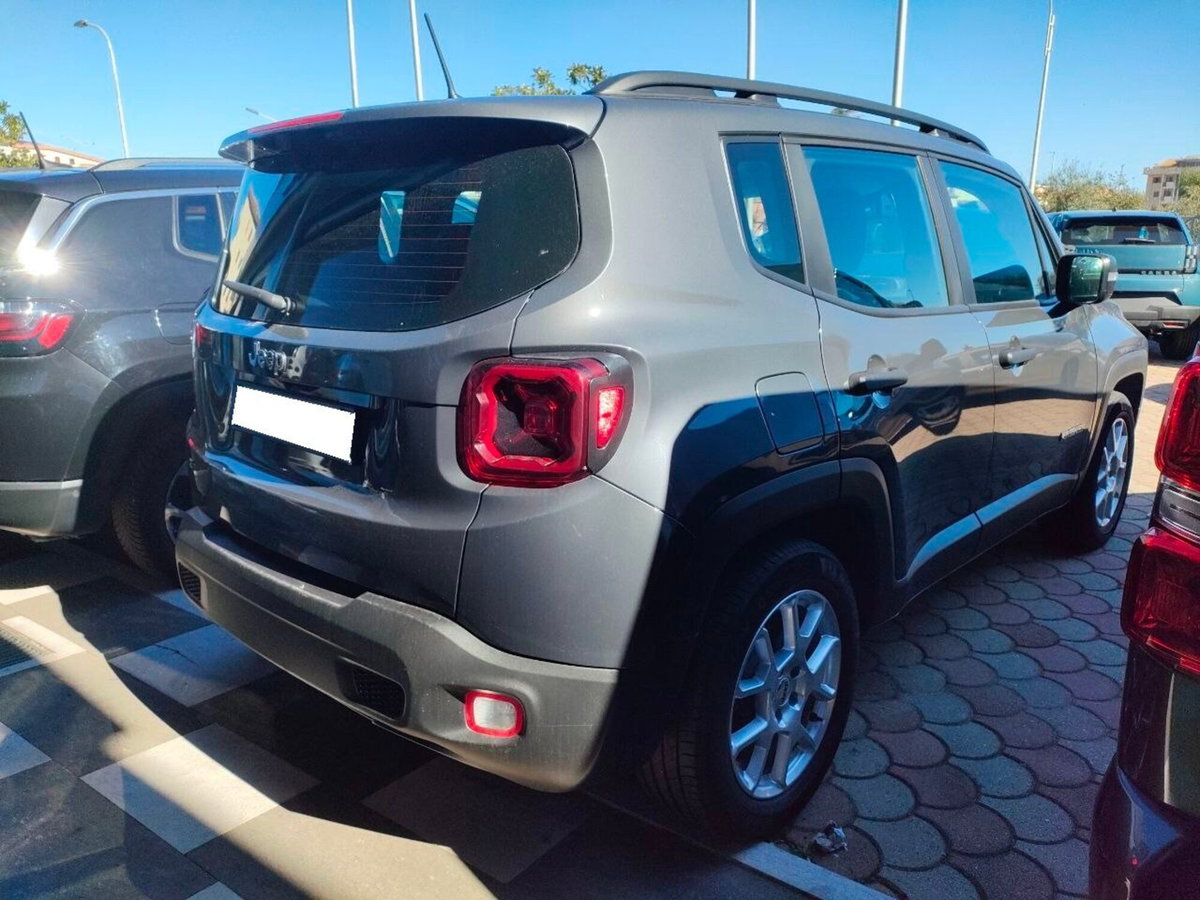 Jeep Renegade 1.5 turbo t4 mhev Altitude 2wd dct (4)
