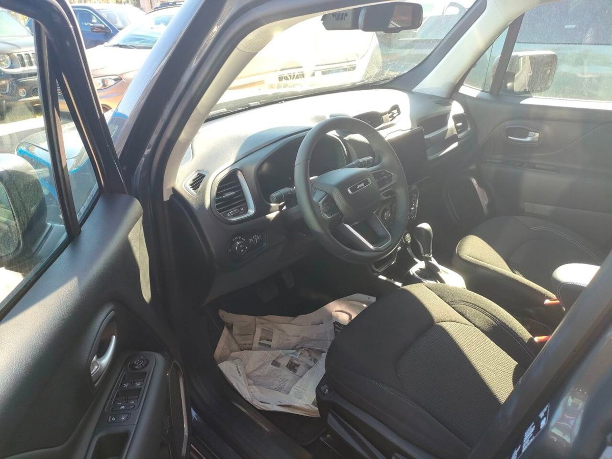 Jeep Renegade 1.5 turbo t4 mhev Altitude 2wd dct (6)