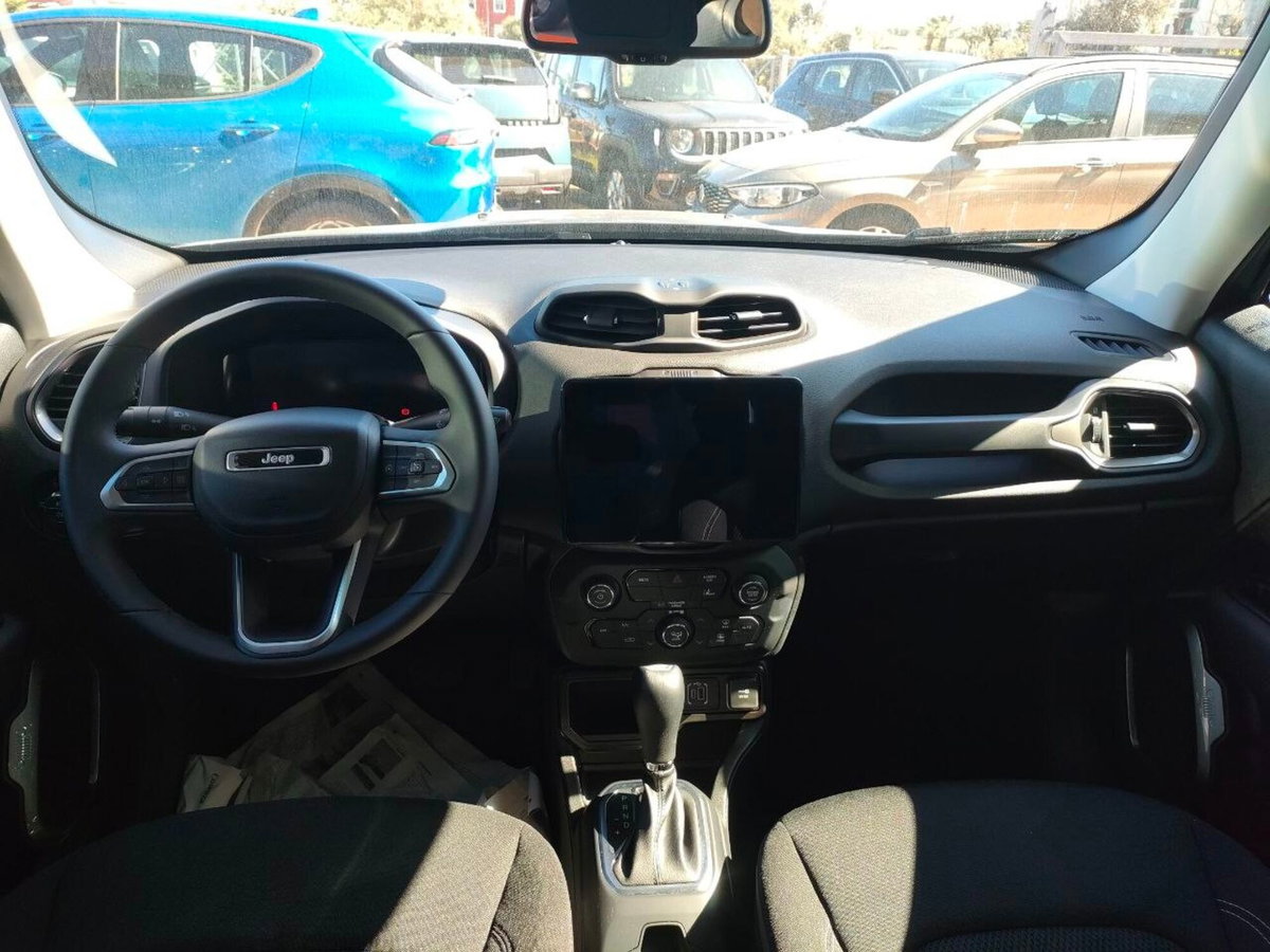 Jeep Renegade 1.5 turbo t4 mhev Altitude 2wd dct (8)