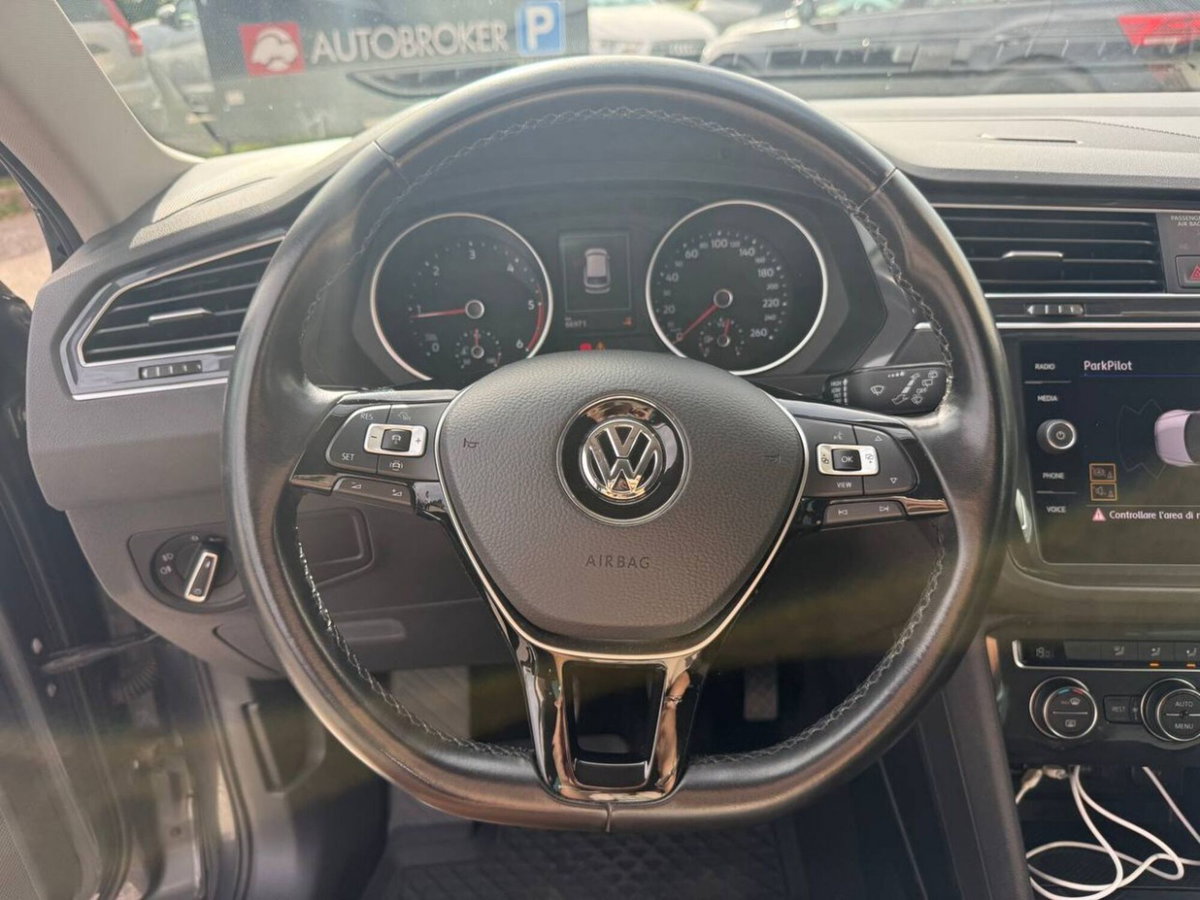 Volkswagen Tiguan 1.6 TDI SCR Sport BlueMotion Technology (10)