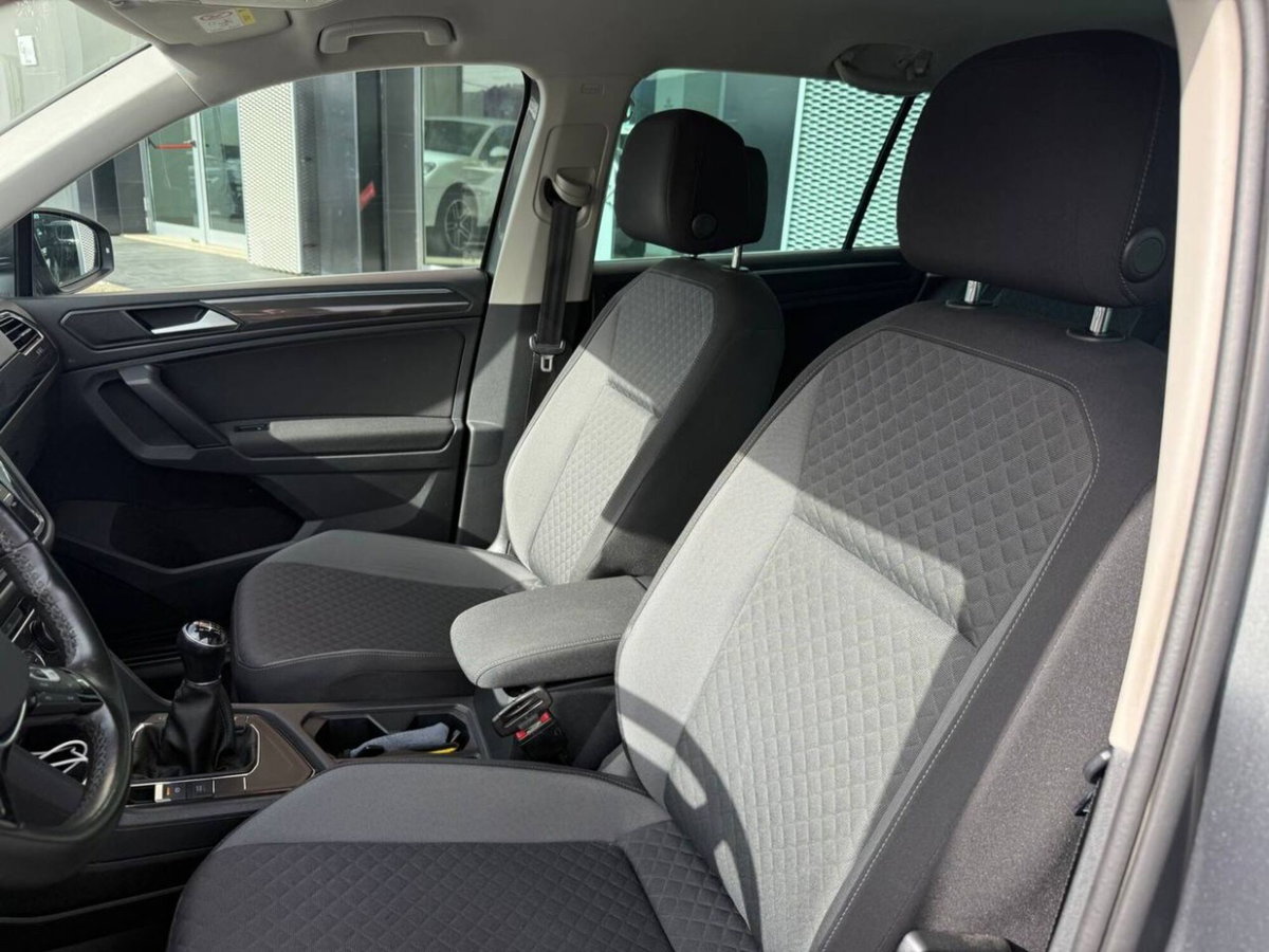 Volkswagen Tiguan 1.6 TDI SCR Sport BlueMotion Technology (8)