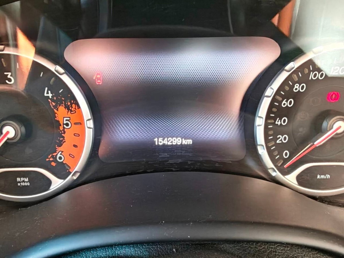 Jeep Renegade 1.6 Mjt 120 CV Limited (10)