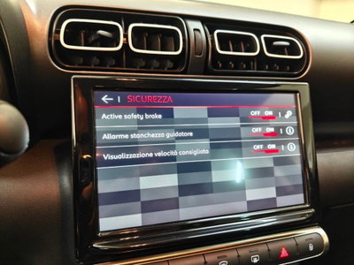 Citroen C3 Aircross BlueHDi 110 S&S Shine Pack (16)