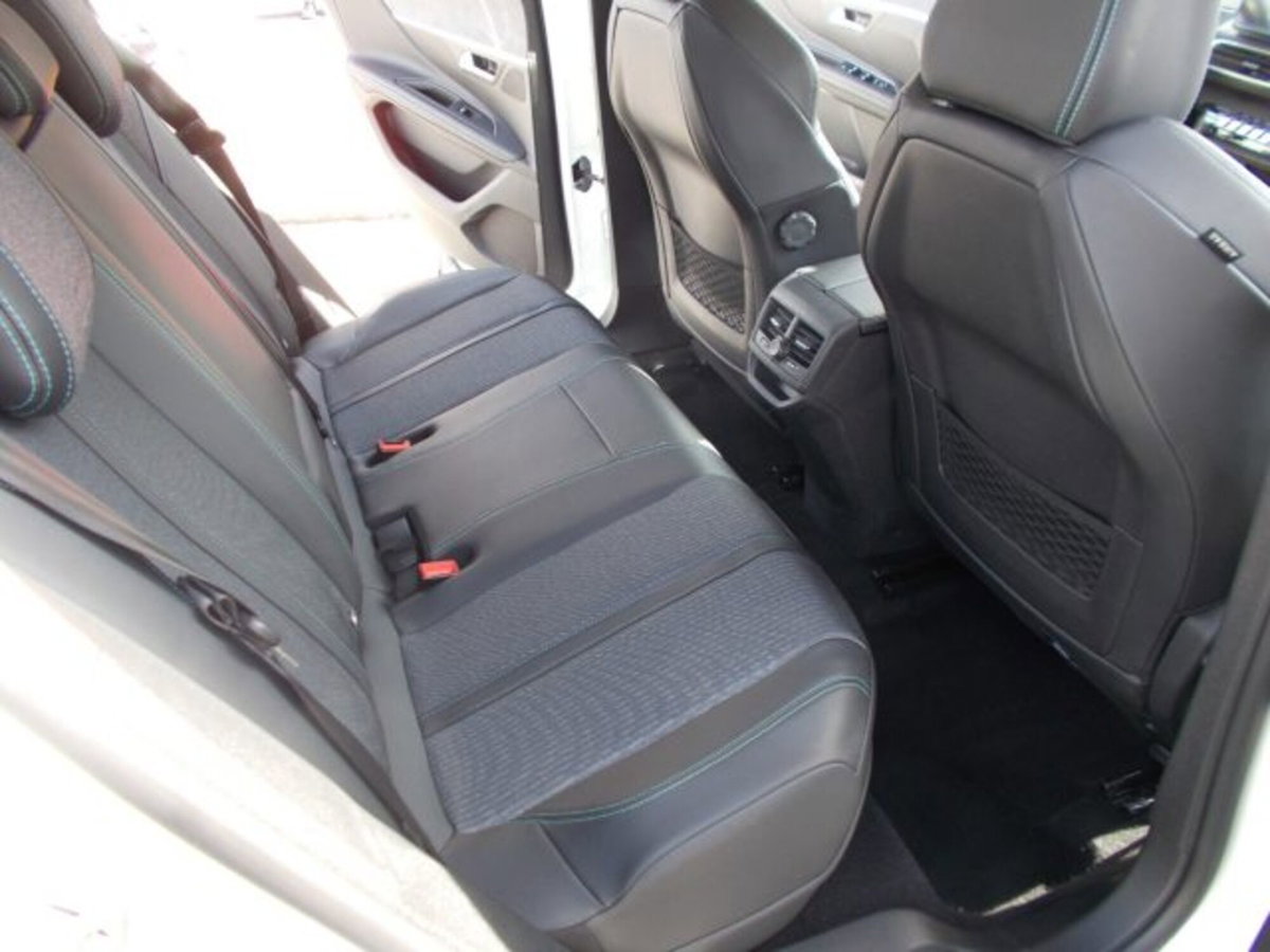 Peugeot 3008 Hybrid 225 e-EAT8 Allure Pack (11)