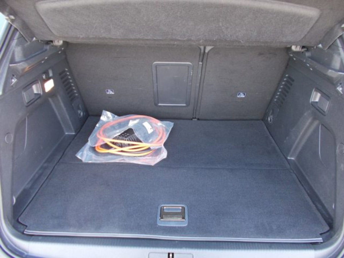 Peugeot 3008 Hybrid 225 e-EAT8 Allure Pack (17)