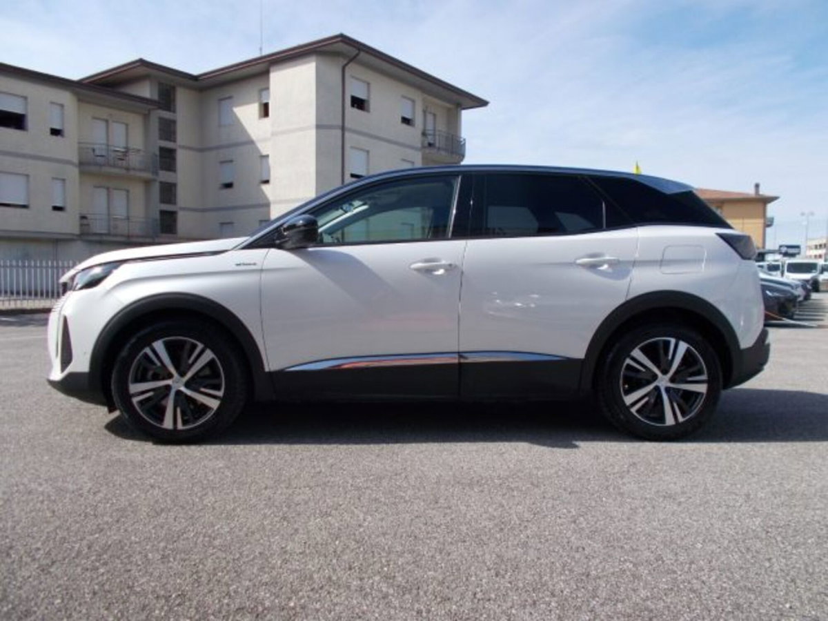 Peugeot 3008 Hybrid 225 e-EAT8 Allure Pack (7)