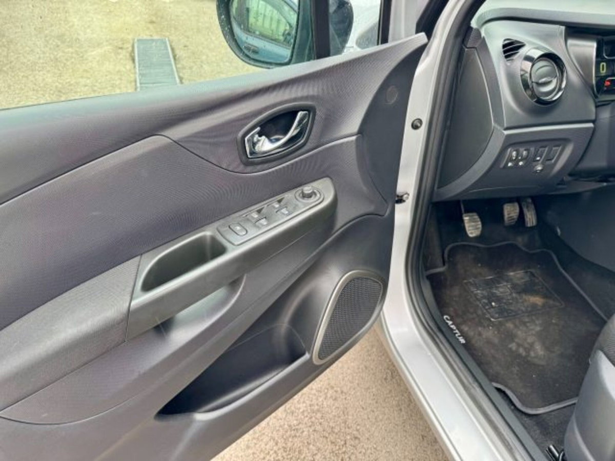 Renault Captur 0.9 TCe 12V 90 CV Start&Stop Life (15)
