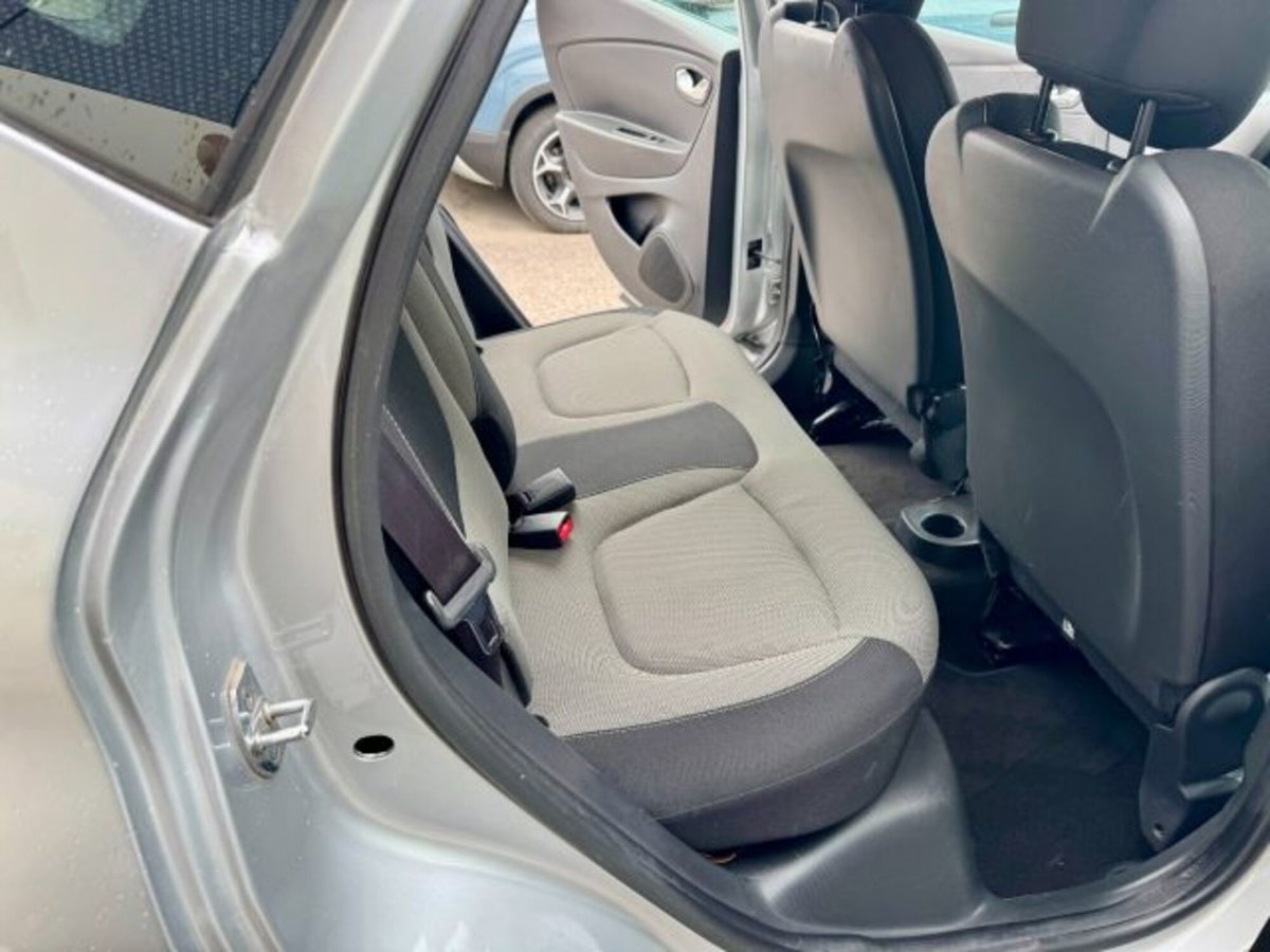Renault Captur 0.9 TCe 12V 90 CV Start&Stop Life (9)