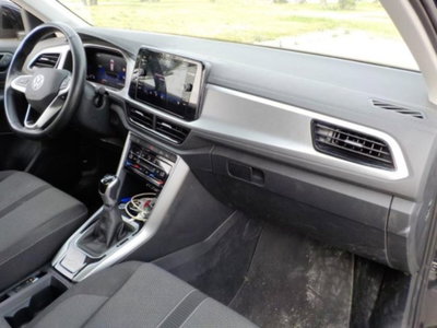 Volkswagen T-Roc 2.0 tdi Edition 115cv (14)
