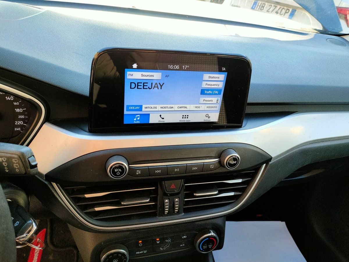 Ford Focus Station Wagon 1.0 EcoBoost 100 CV Start&Stop SW Plus (10)