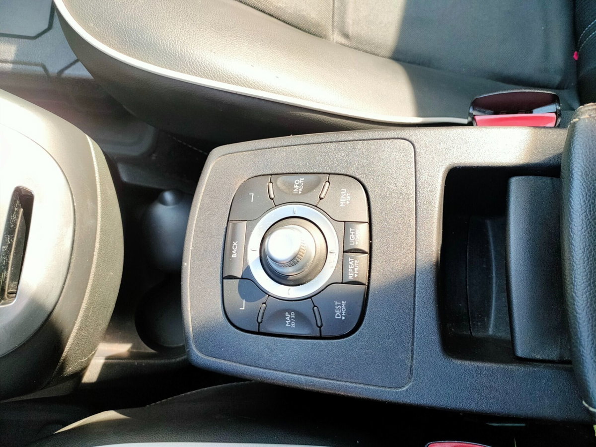Renault Scenic E-Tech Electric XMod 1.5 dCi 110CV EDC Live (16)