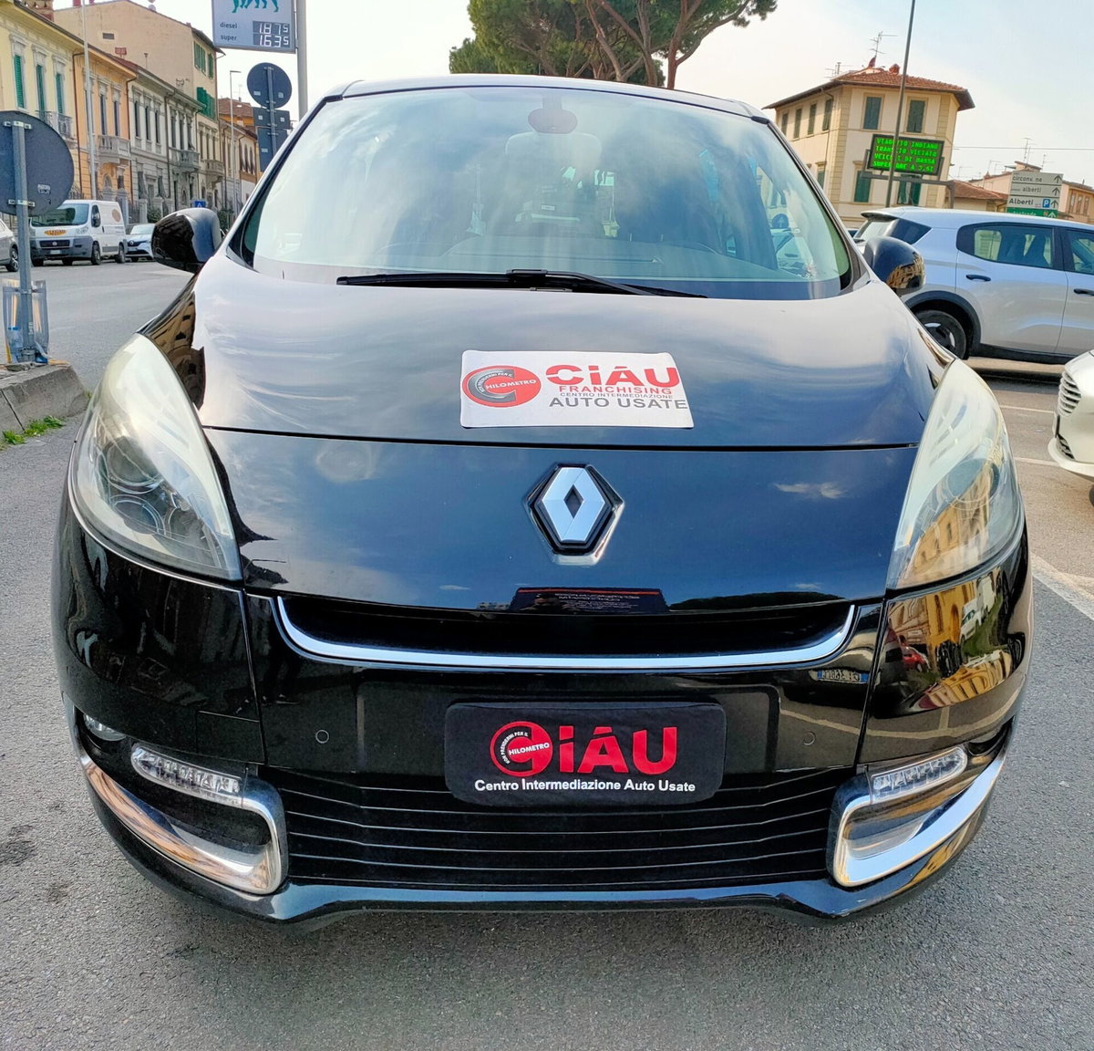 Renault Scenic E-Tech Electric XMod 1.5 dCi 110CV EDC Live (4)