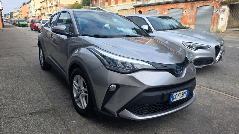 Toyota Toyota C-HR 1.8 Hybrid E-CVT Trend