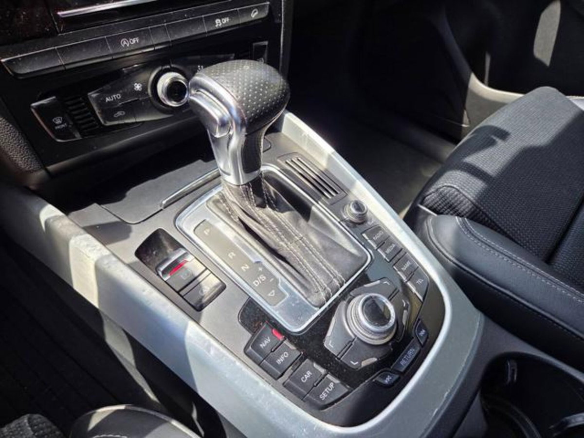 Audi Q5 2.0 TDI 177CV quattro S tronic (15)