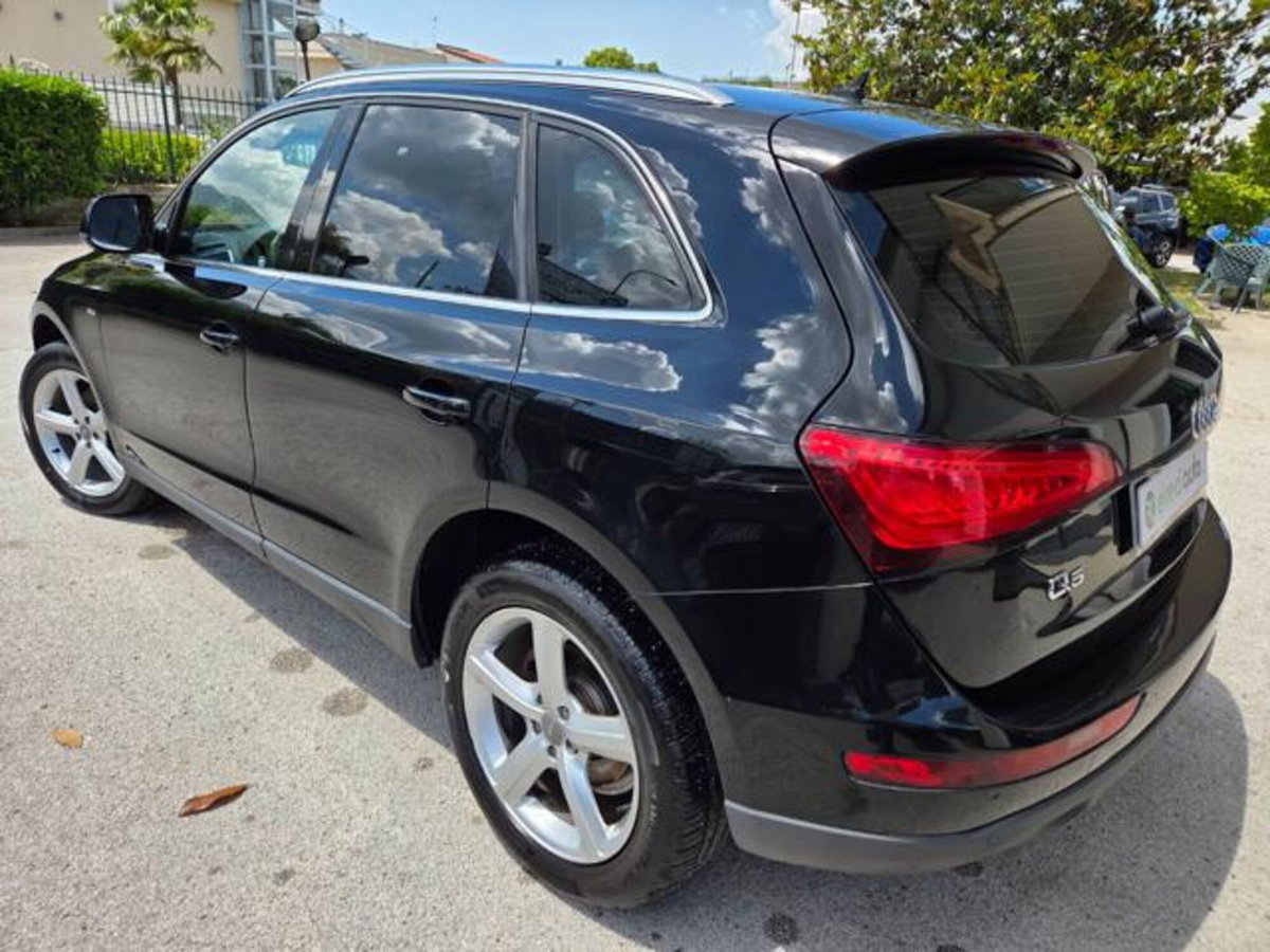 Audi Q5 2.0 TDI 177CV quattro S tronic (9)