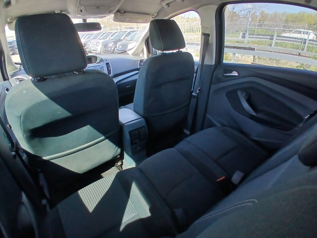 Ford C-Max 1.6 TDCi 115CV Titanium (15)