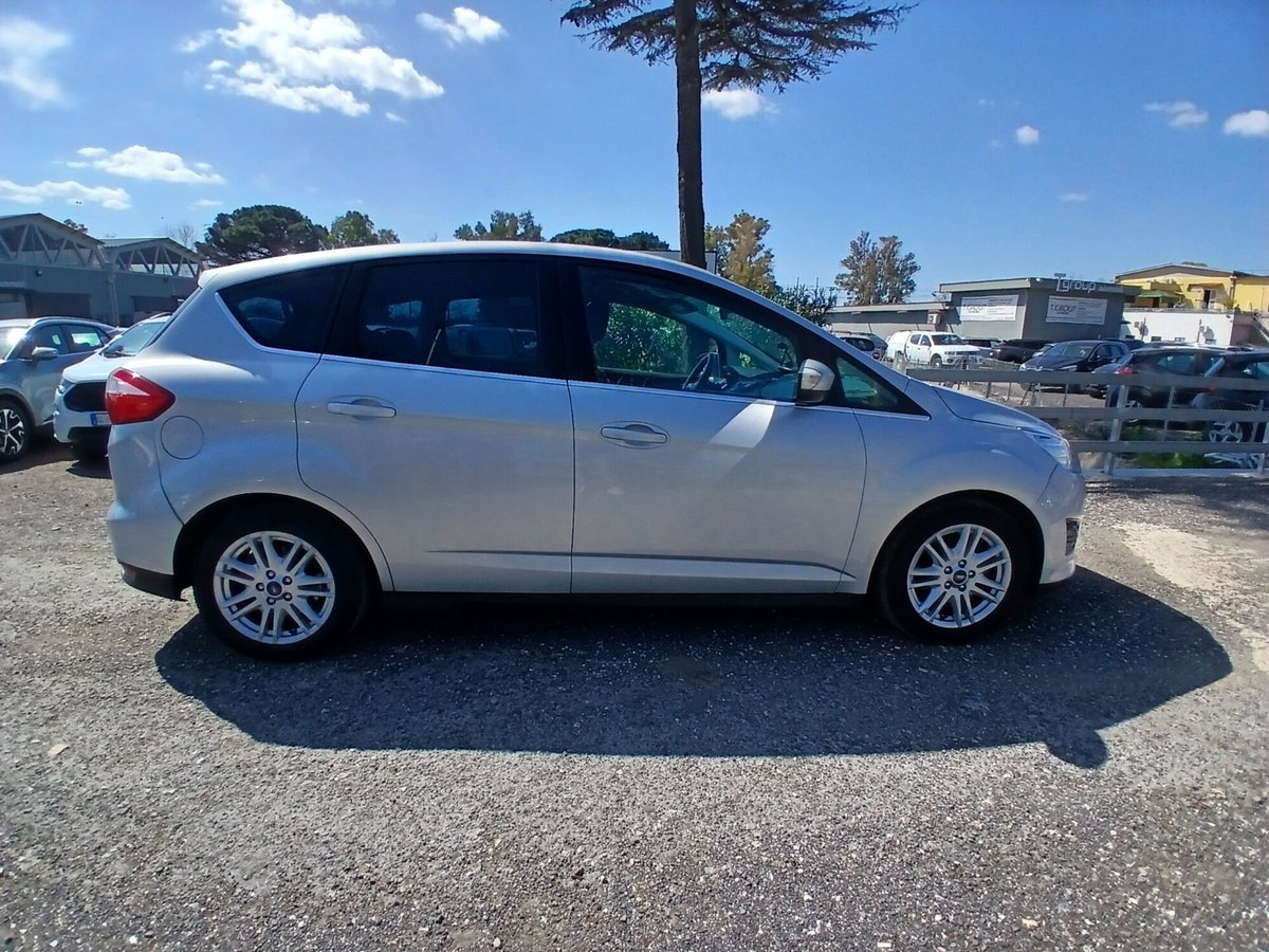 Ford C-Max 1.6 TDCi 115CV Titanium (4)