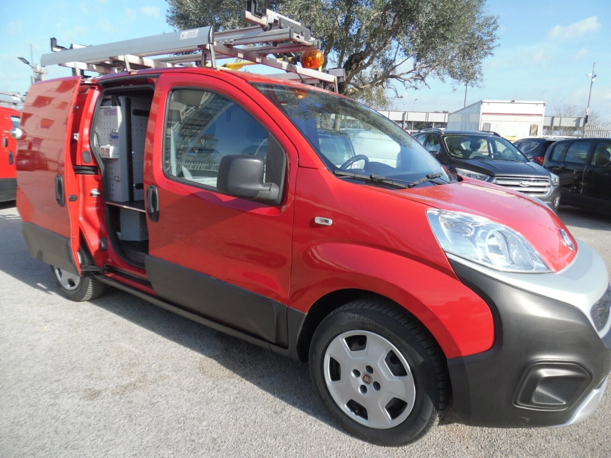 Fiat Fiorino Furgone cargo 1.3 mjt 95cv Adventure (12)