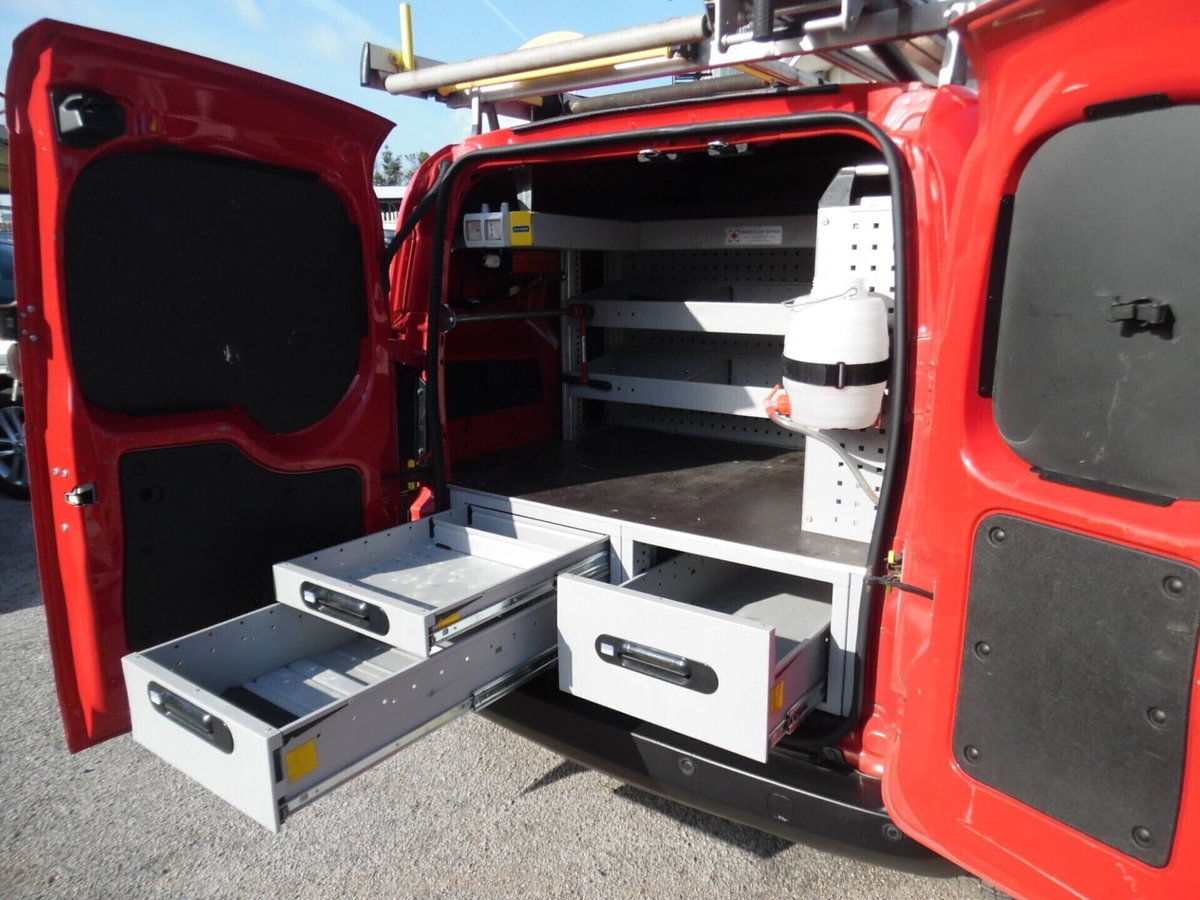 Fiat Fiorino Furgone cargo 1.3 mjt 95cv Adventure (8)