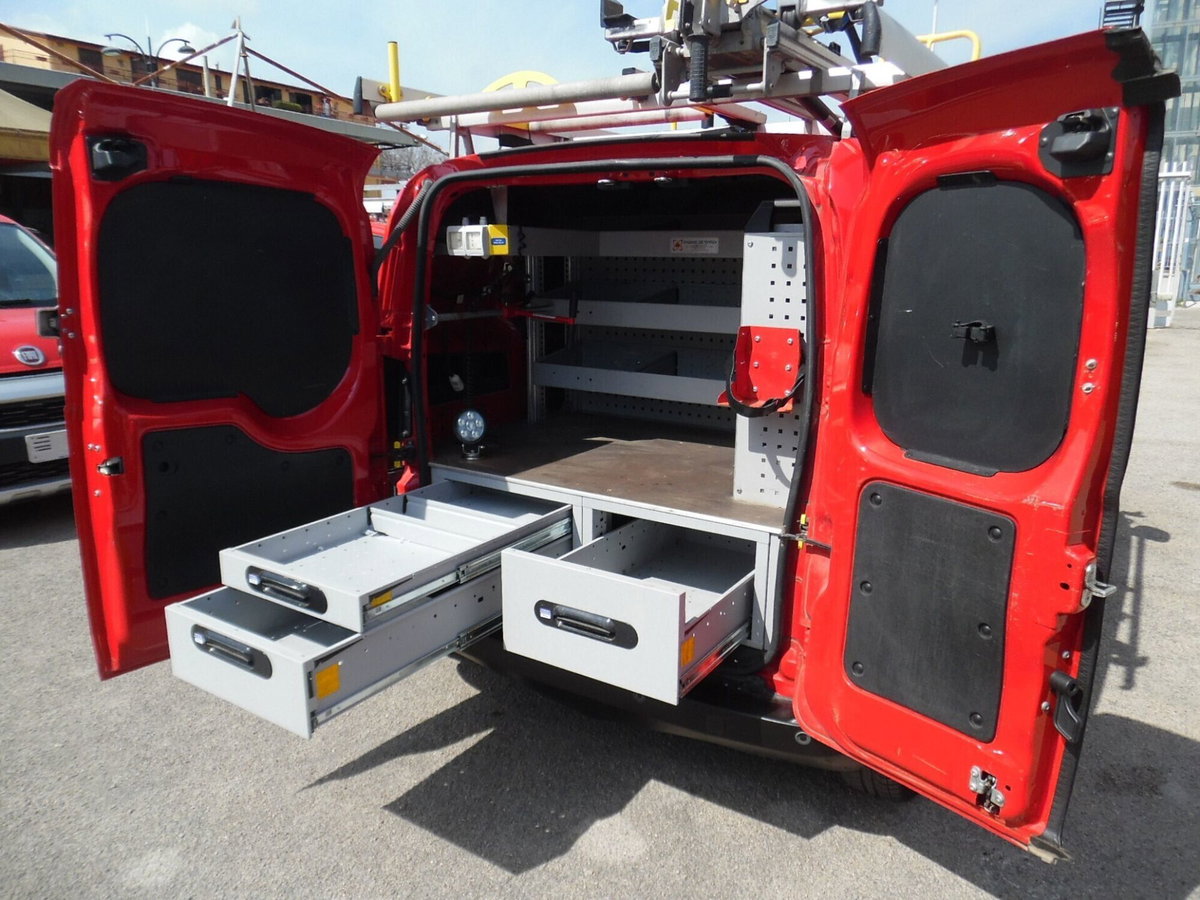 Fiat Fiorino Furgone cargo 1.3 mjt 95cv Adventure (8)