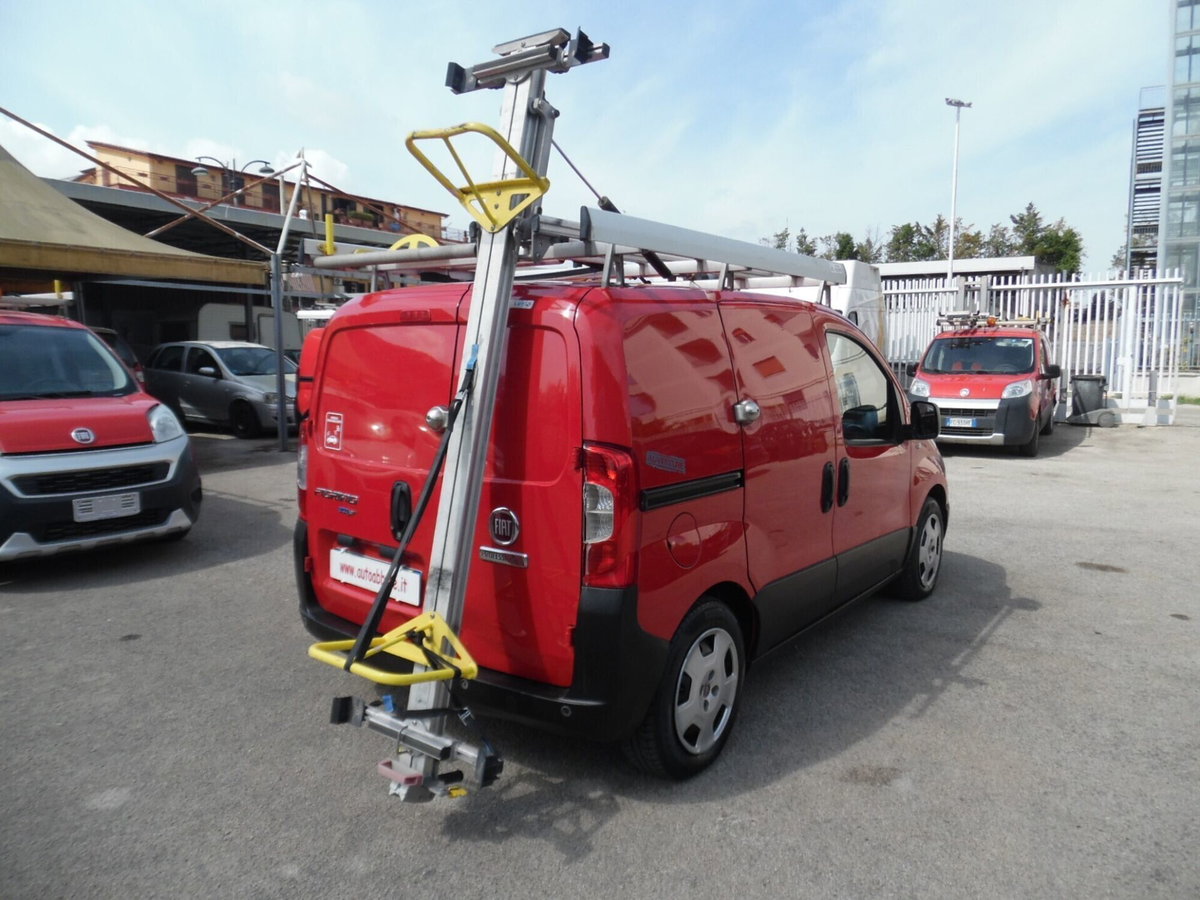 Fiat Fiorino Furgone cargo 1.3 mjt 95cv Adventure (9)