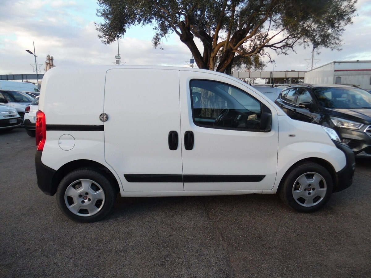 Fiat Fiorino Furgone cargo 1.3 mjt 95cv SX (9)