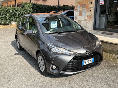 Toyota Yaris 1.0 72 CV 5 porte Lounge usata
