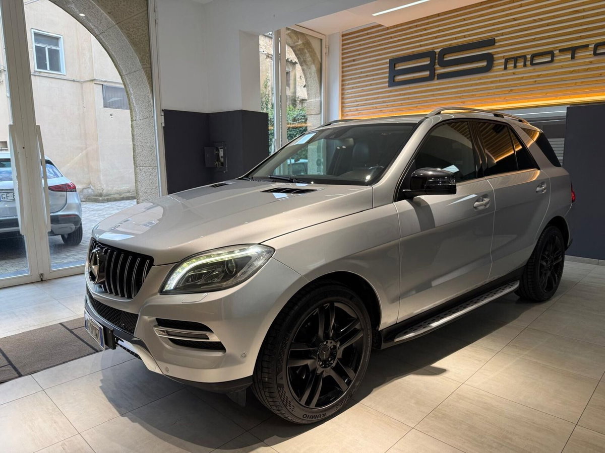 Mercedes-Benz Classe ML 250 BlueTEC 4Matic Sport (4)