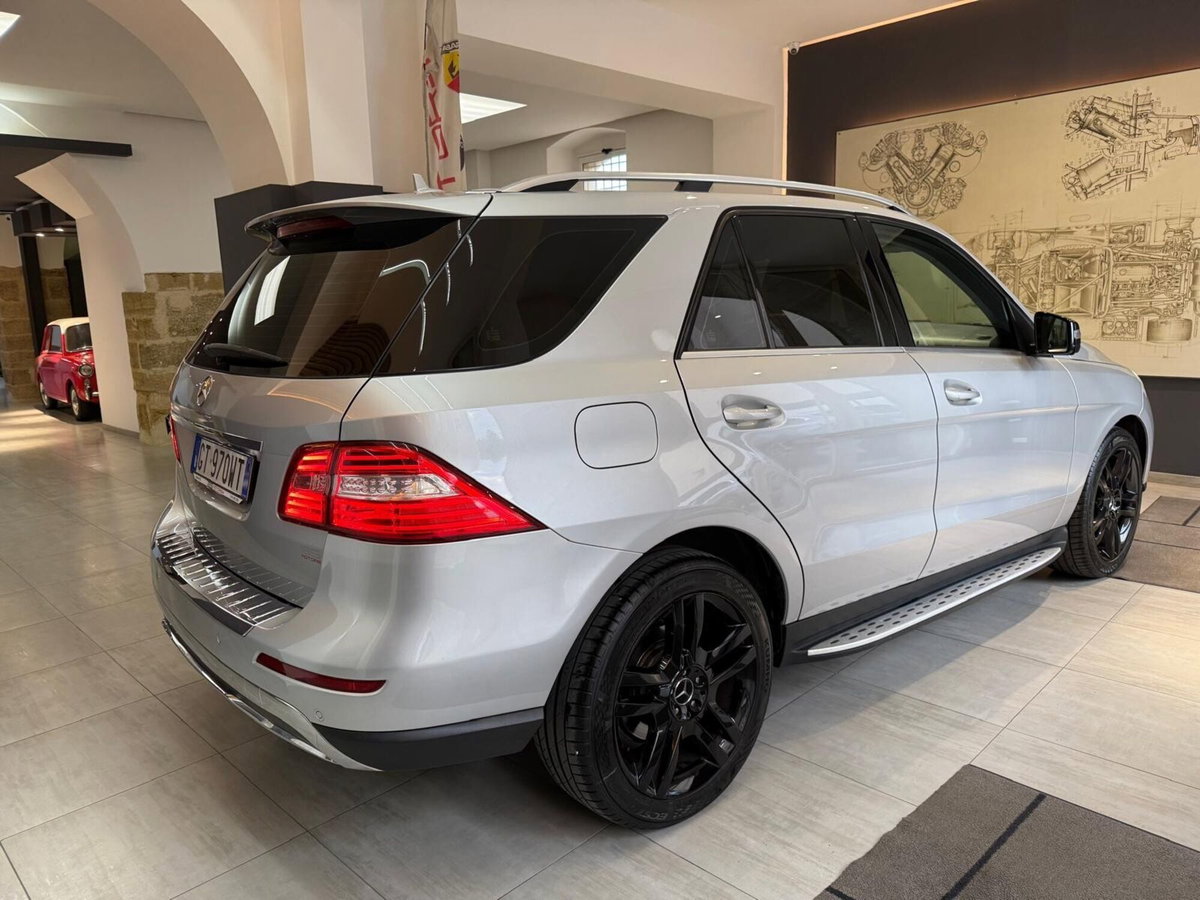Mercedes-Benz Classe ML 250 BlueTEC 4Matic Sport (7)