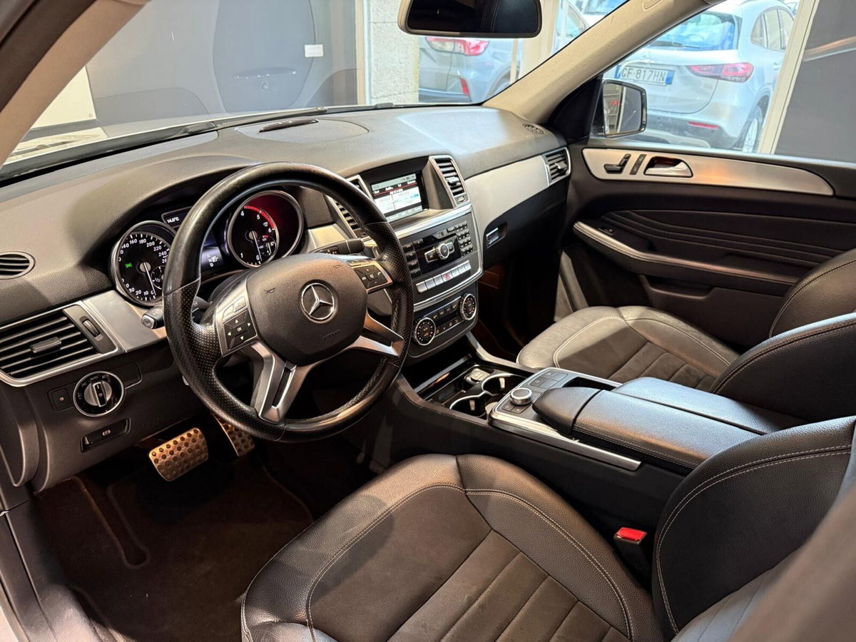 Mercedes-Benz Classe ML 250 BlueTEC 4Matic Sport (9)