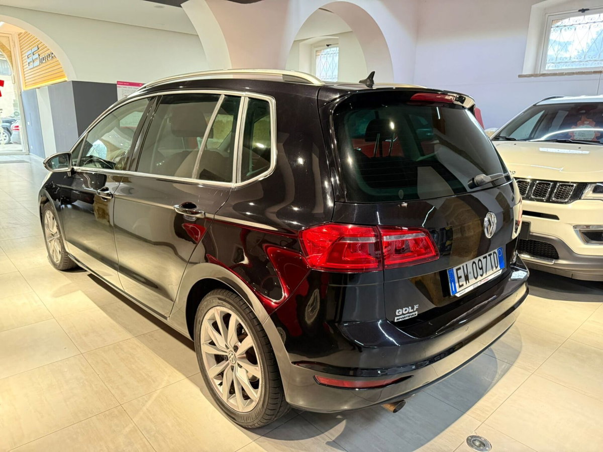 Volkswagen Golf 1.6 TDI 110 CV DSG 5p. Highline BlueMotion Technology (5)