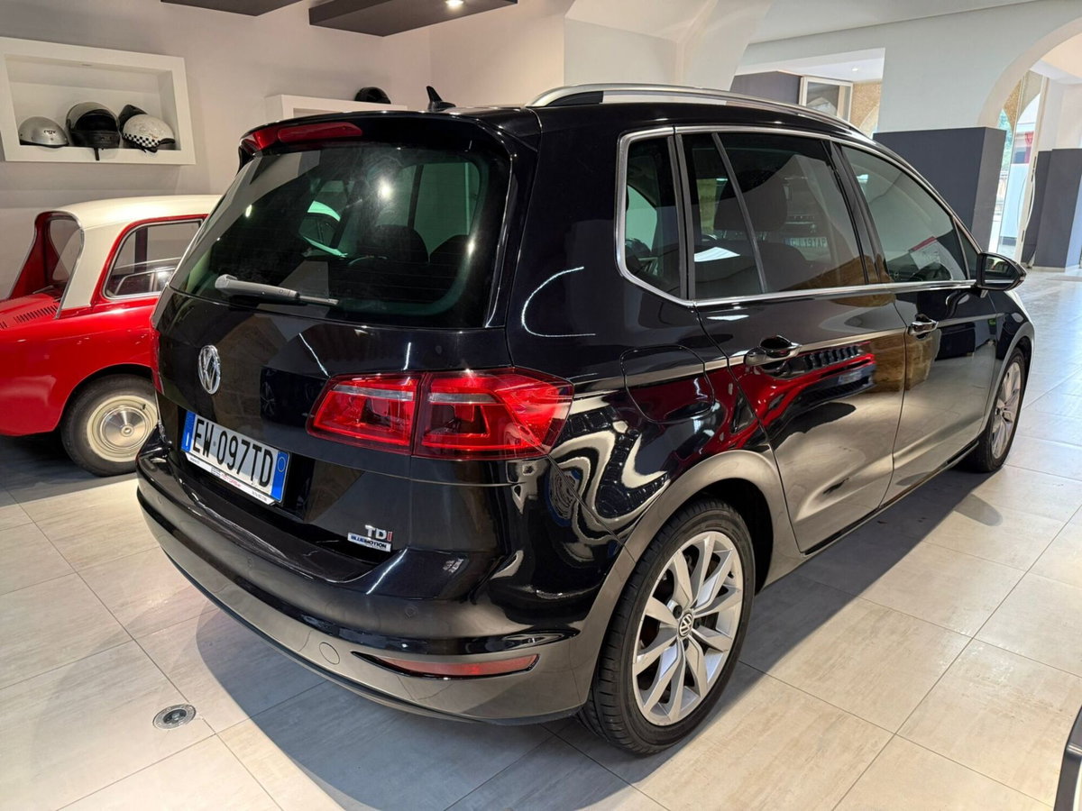 Volkswagen Golf 1.6 TDI 110 CV DSG 5p. Highline BlueMotion Technology (7)