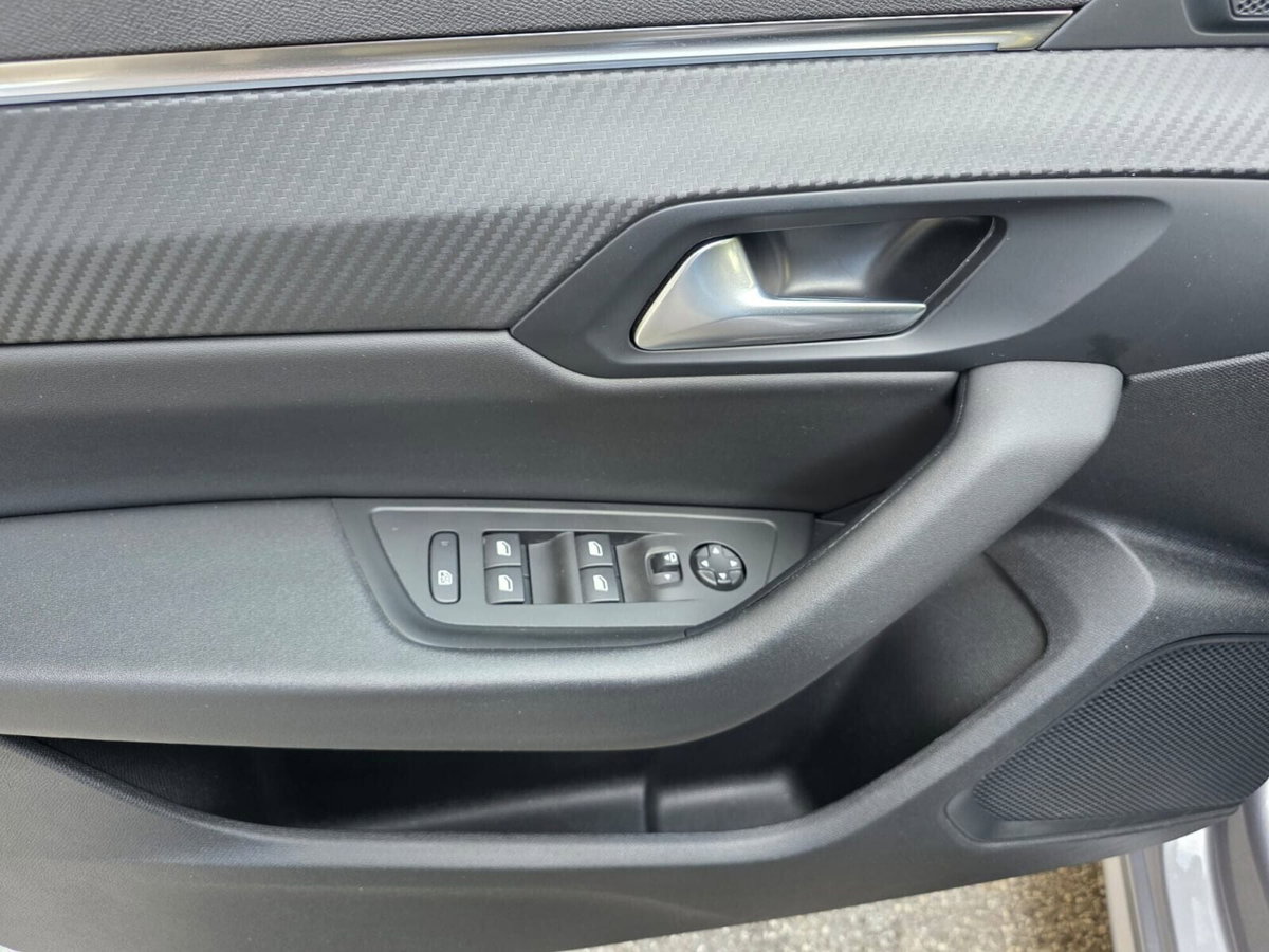 Peugeot 508 SW BlueHDi 130 Stop&Start EAT8 GT Pack (17)