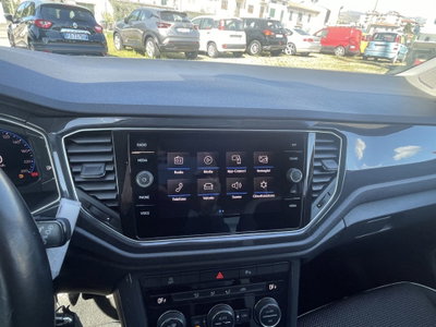 Volkswagen T-Roc 1.6 TDI SCR Business BlueMotion Technology (12)