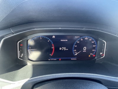 Volkswagen T-Roc 1.6 TDI SCR Business BlueMotion Technology (16)
