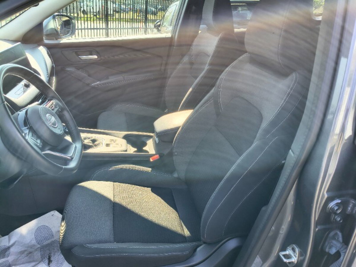 Nissan Qashqai 1.3 mhev N-Connecta 2wd 140cv (8)