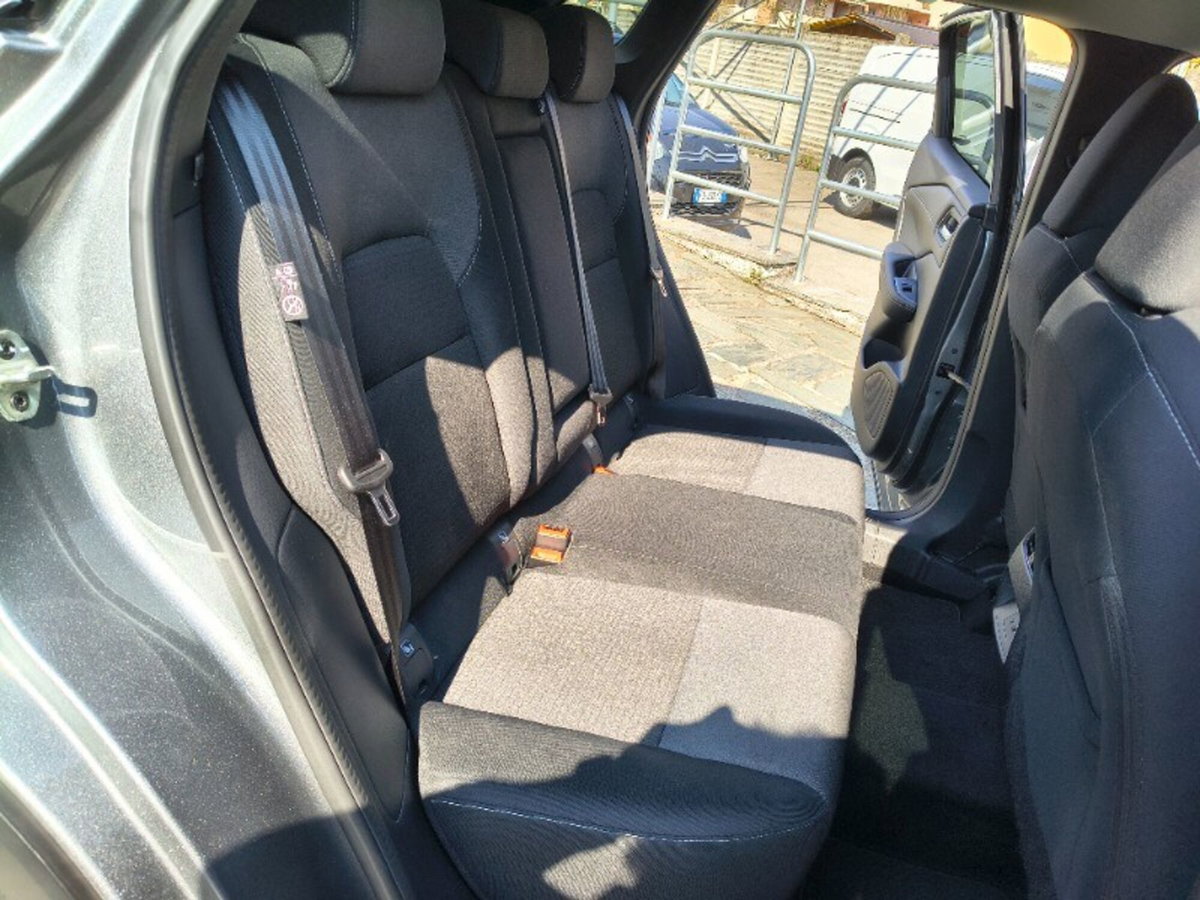 Nissan Qashqai 1.3 mhev N-Connecta 2wd 140cv (9)