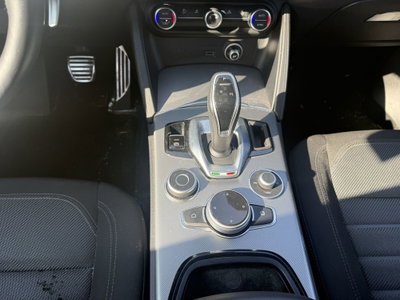 Alfa Romeo Stelvio 2.0 t Sprint Q4 280cv auto (11)