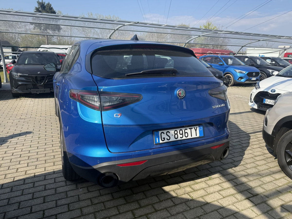 Alfa Romeo Stelvio 2.0 t Sprint Q4 280cv auto (4)