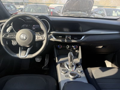 Alfa Romeo Stelvio 2.0 t Sprint Q4 280cv auto (6)