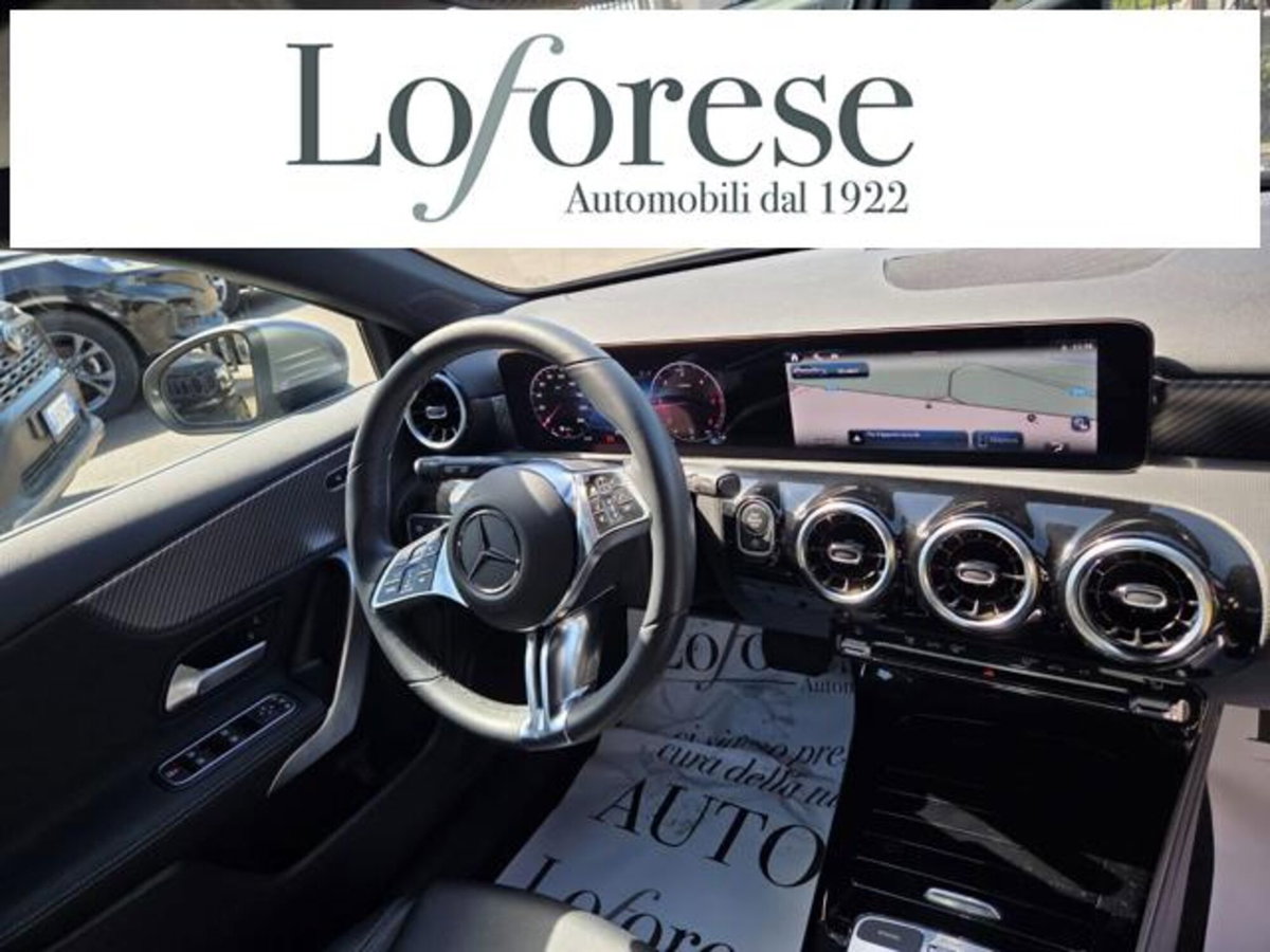 Mercedes-Benz Classe A Sedan 180 d Automatic 4p. Premium (11)