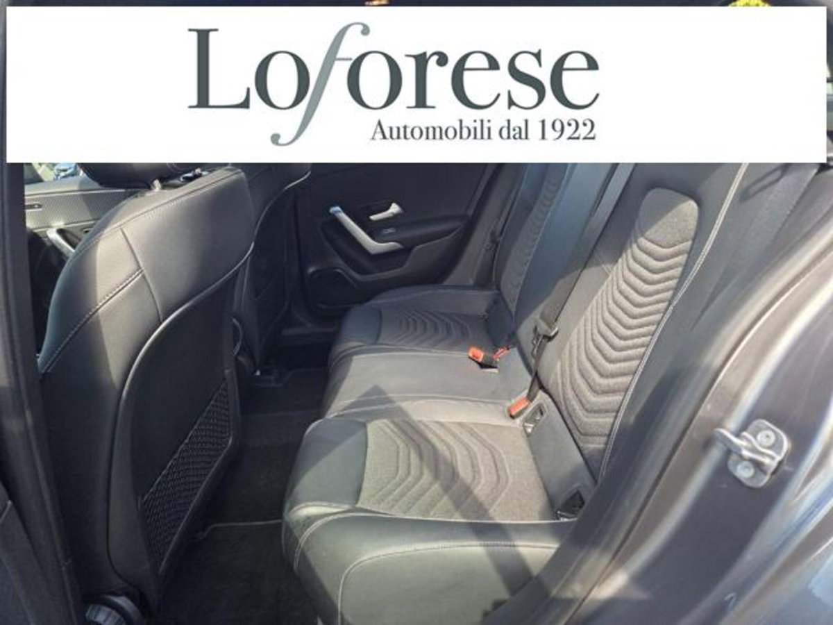 Mercedes-Benz Classe A Sedan 180 d Automatic 4p. Premium (17)