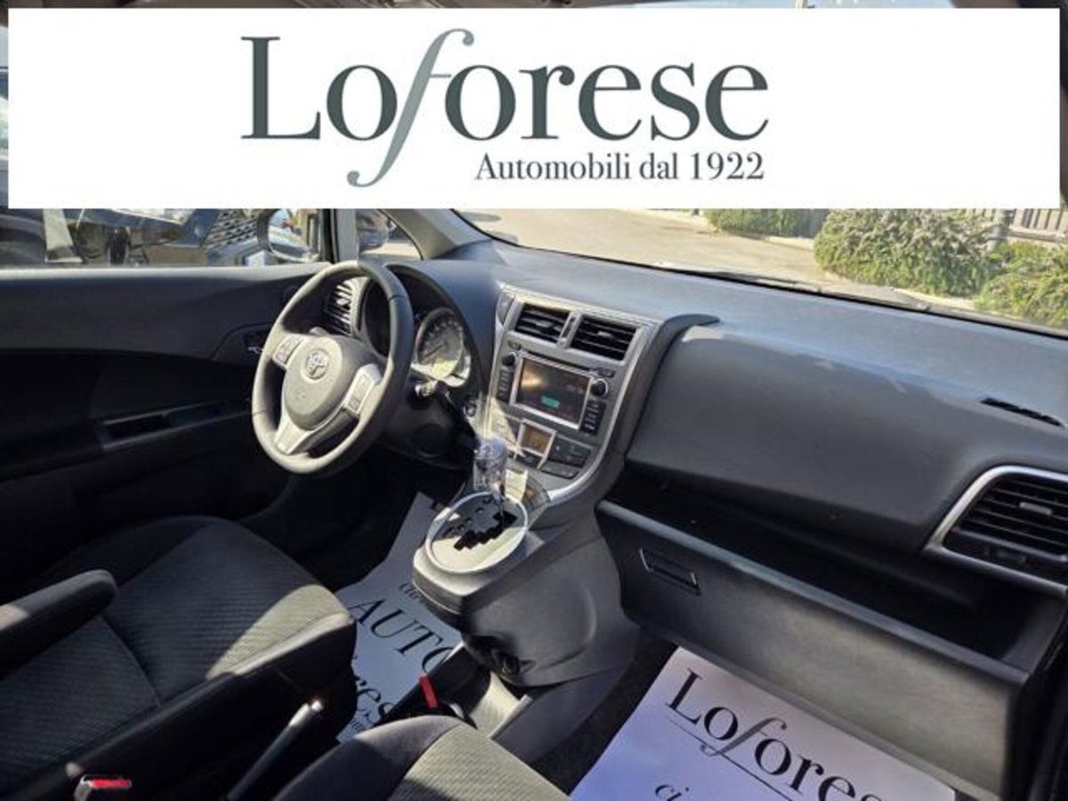Toyota Verso-S 1.3 CVT Active (10)