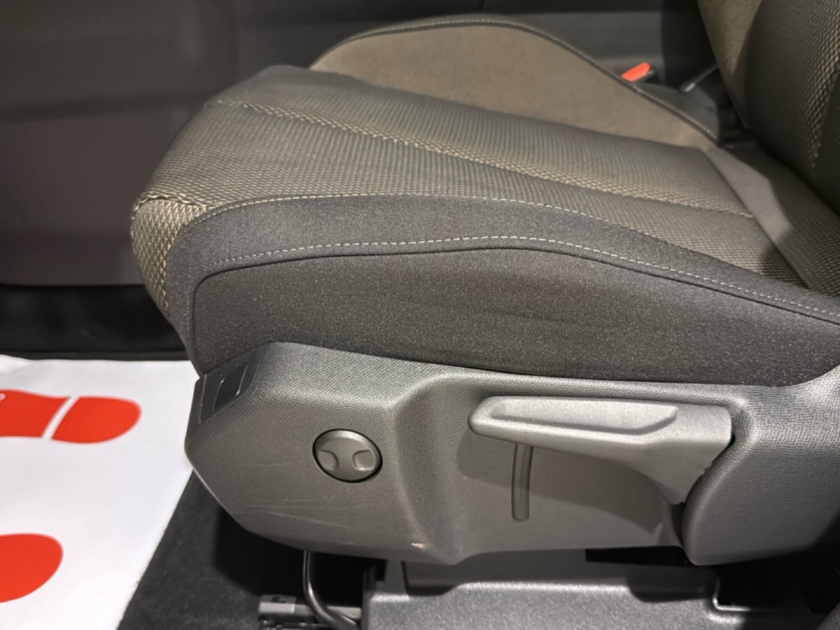Ds DS 7 1.5 bluehdi Bastille Business 130cv auto (19)