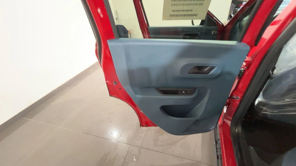 Fiat Grande Panda 1.2 hybrid La Prima 110cv edct (15)