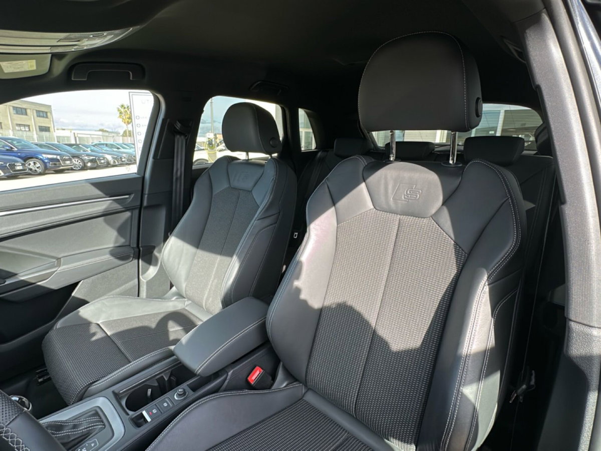 Audi Q3 35 TDI quattro S tronic S line edition (13)