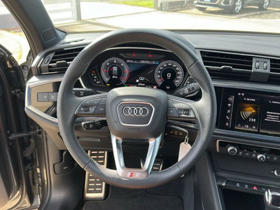 Audi Q3 35 TDI quattro S tronic S line edition (14)