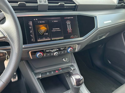 Audi Q3 35 TDI quattro S tronic S line edition (16)