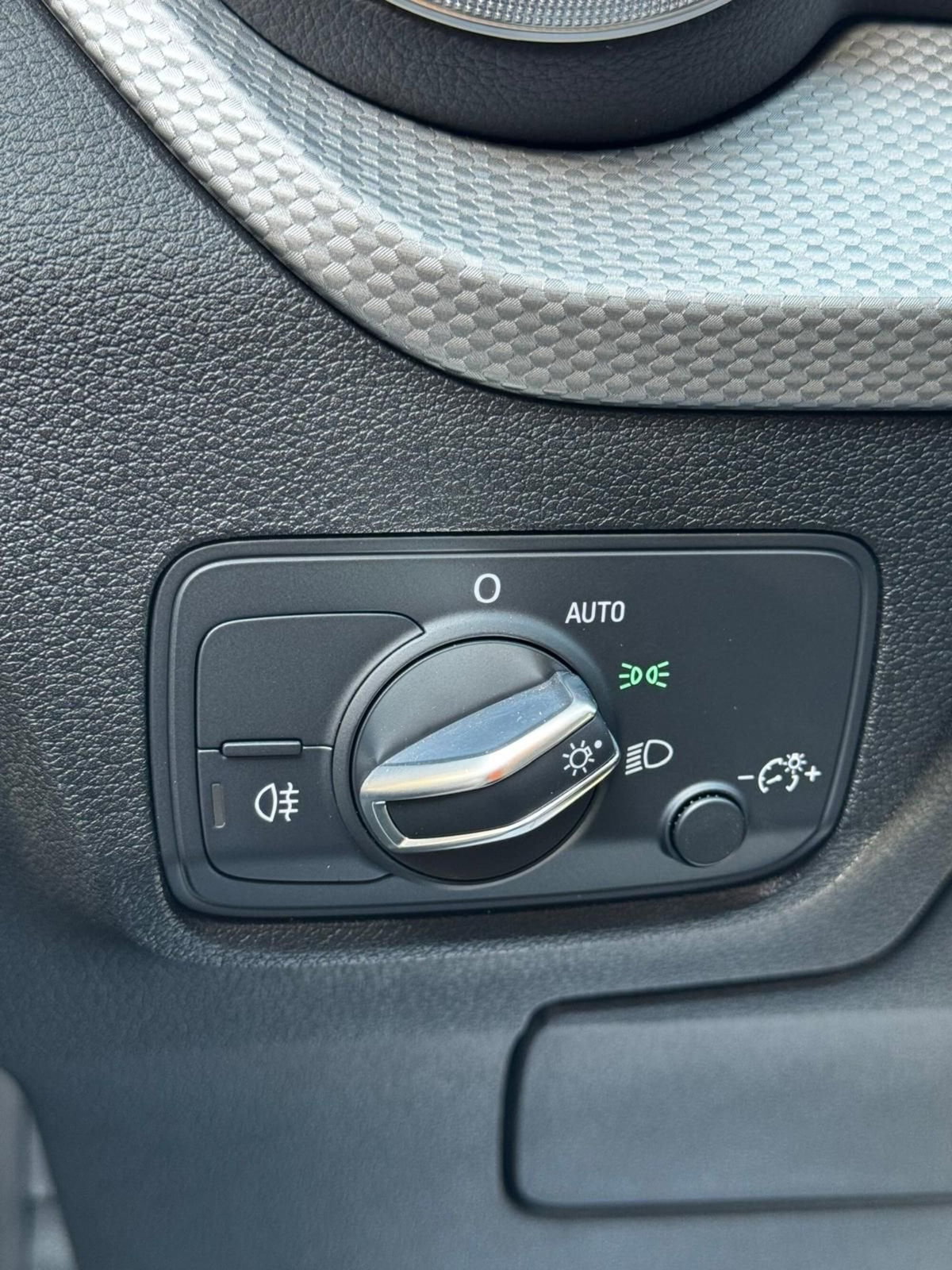 Audi Q2 Q2 30 TDI S line Edition (9)